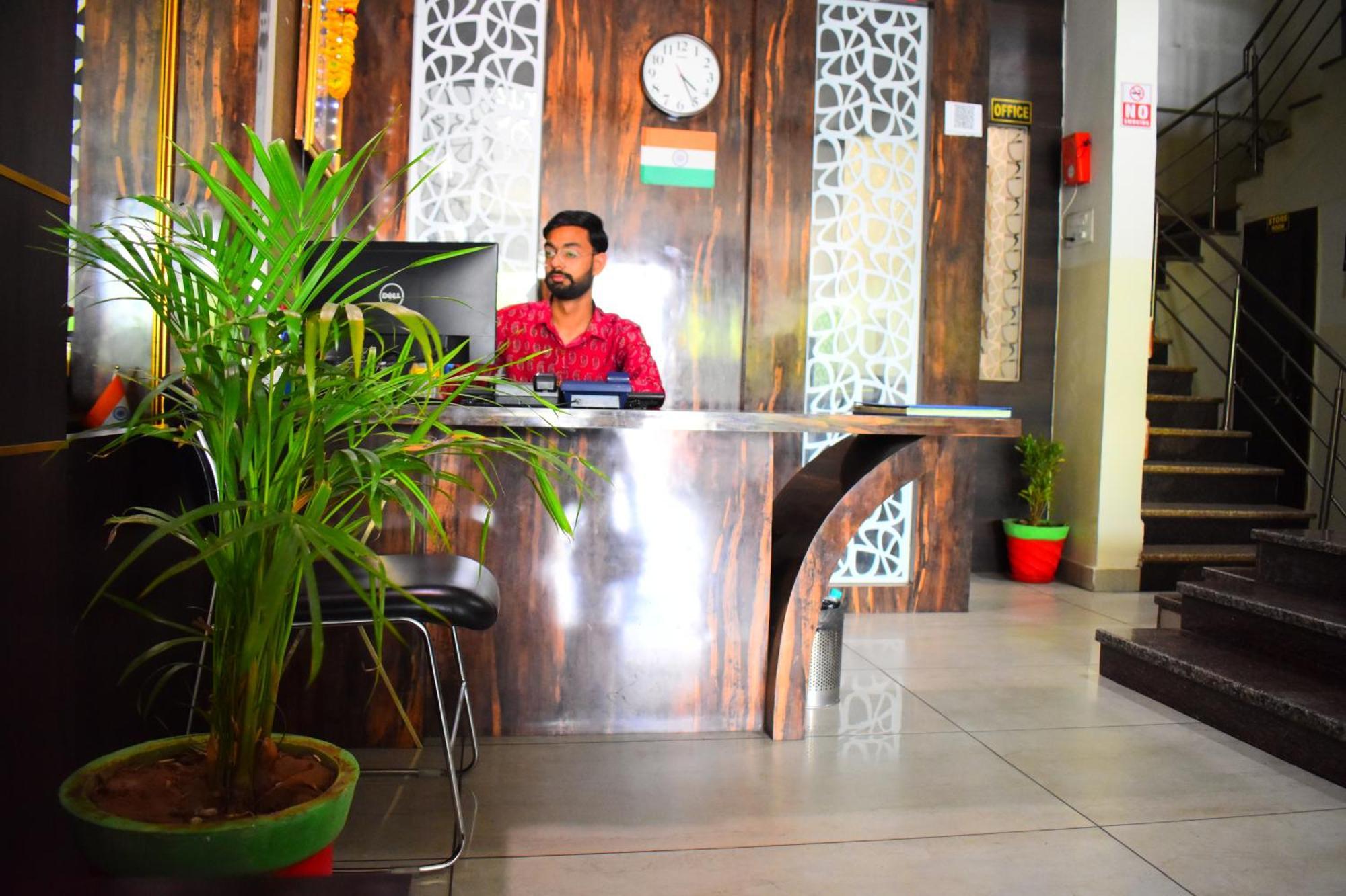 Hotel Vandana Palace كوتا المظهر الخارجي الصورة